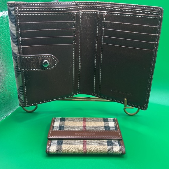 Burberry blue label wallet& coin pouch - Picture 5 of 17